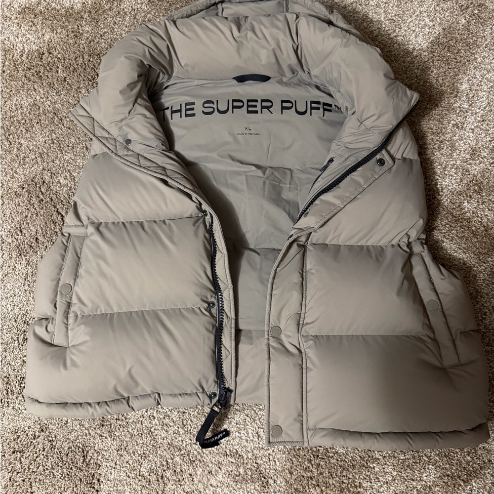 Aritzia The Super Puff Vest